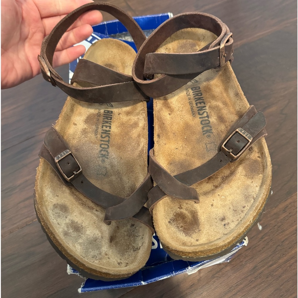 Birkenstock Yara (style) in Habana (color)